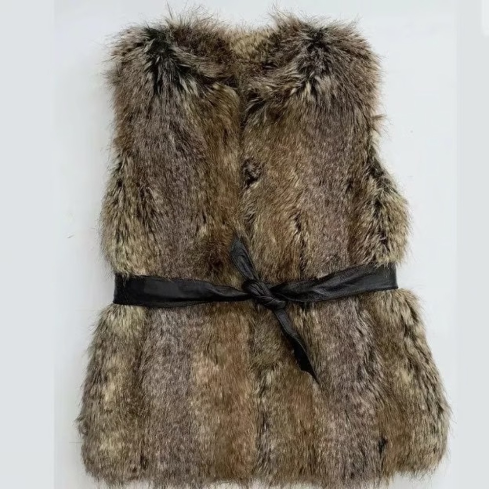 Moving Sale! ๐๏ธ Trina Turk Brown and Gray Faux Fur Vest - Picture 9 of 10